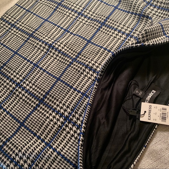 Express Pattern Mini Skirts - Picture 11 of 11